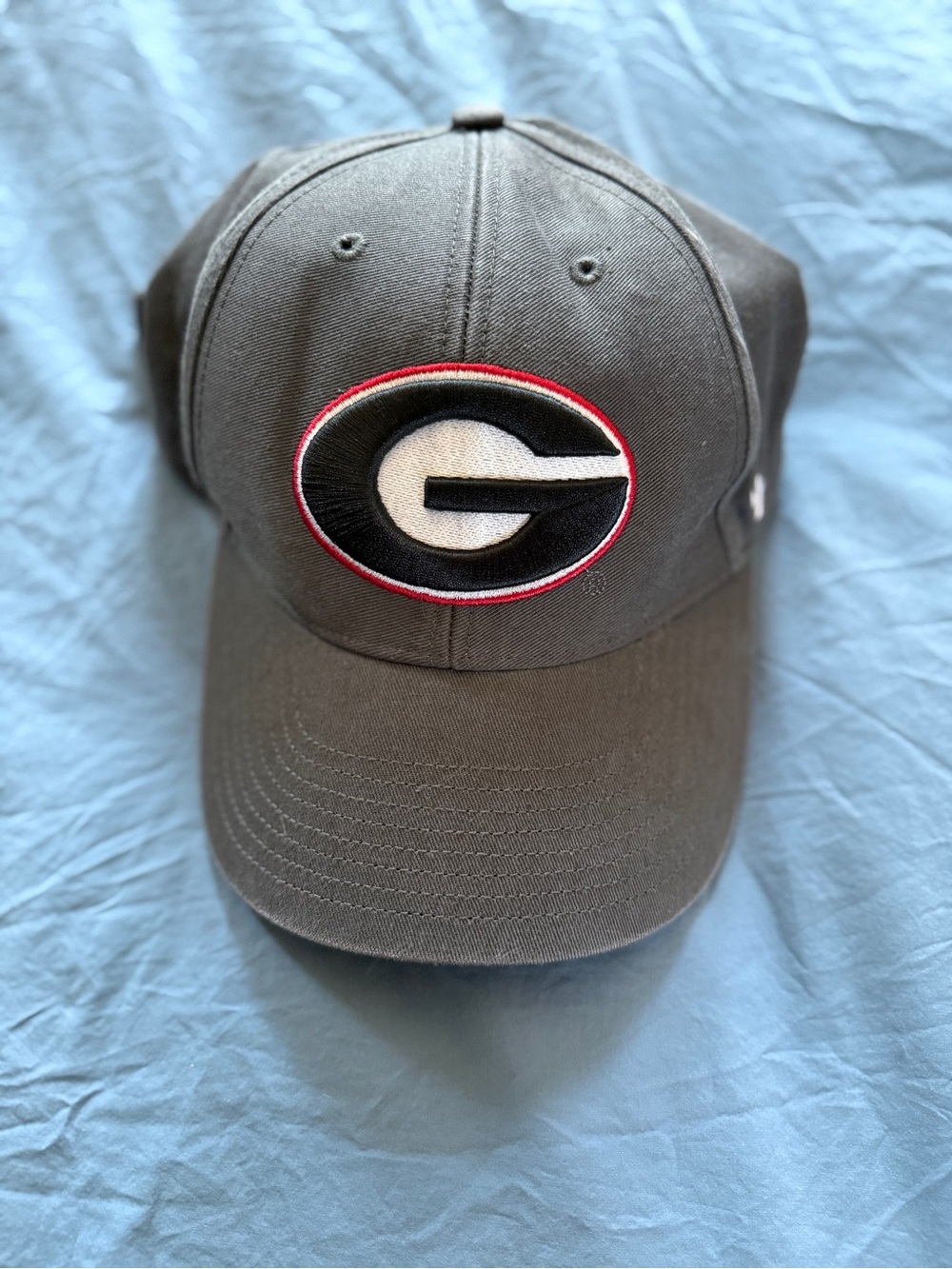 Georgia Bulldogs Gray Baseball Cap with 'G' Logo